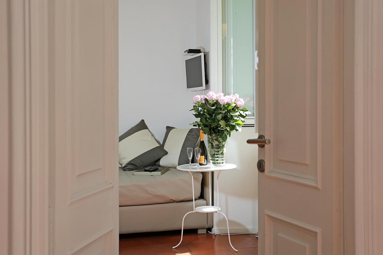 Bed and Breakfast Domus Croce à Rome Extérieur photo